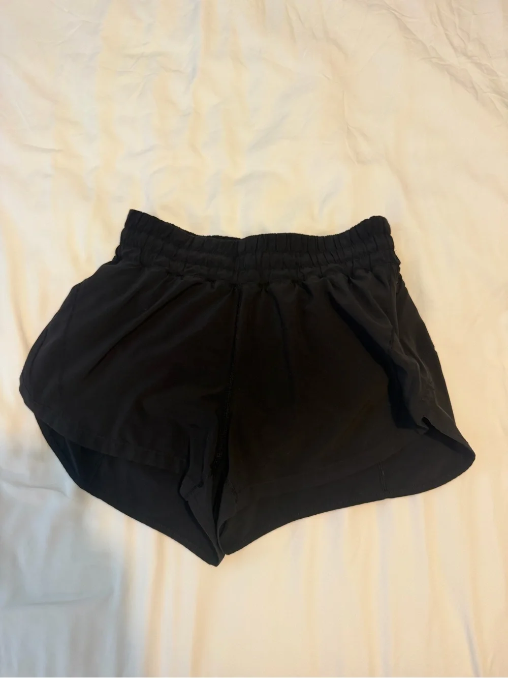 Lululemon high rise short size 8